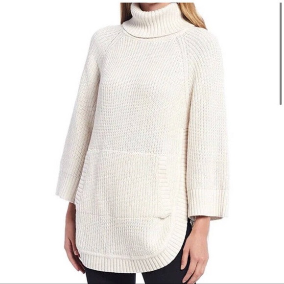 UGG Sweaters - UGG Raelynn Sweater Cable Thick Poncho Cream Size S